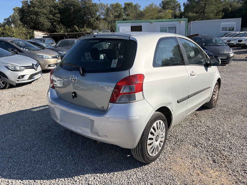 Toyota Yaris 2010 – vue profil